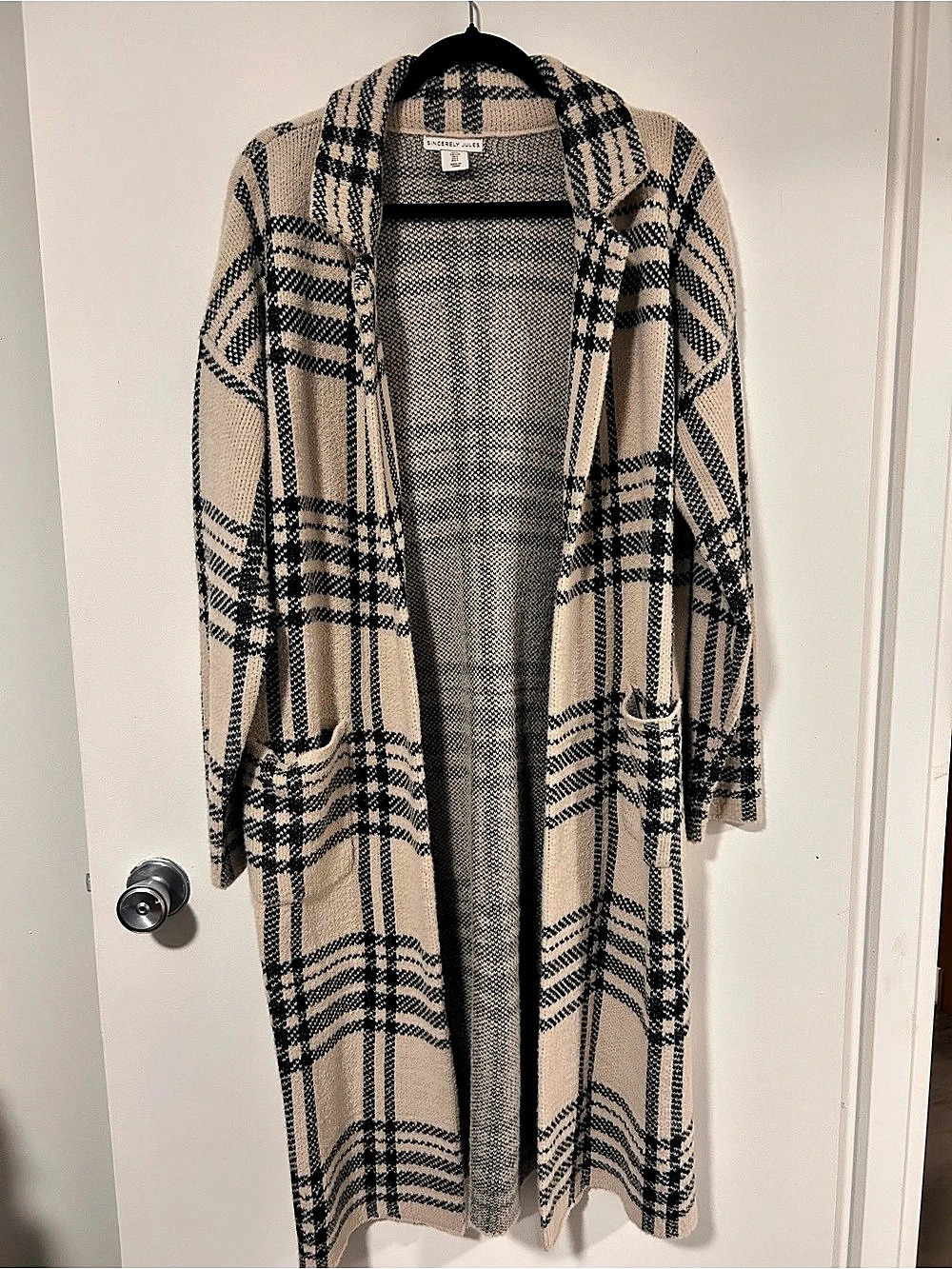 Sincerely Jules Plaid Open Front Cardigan in Beige & Black Size Large